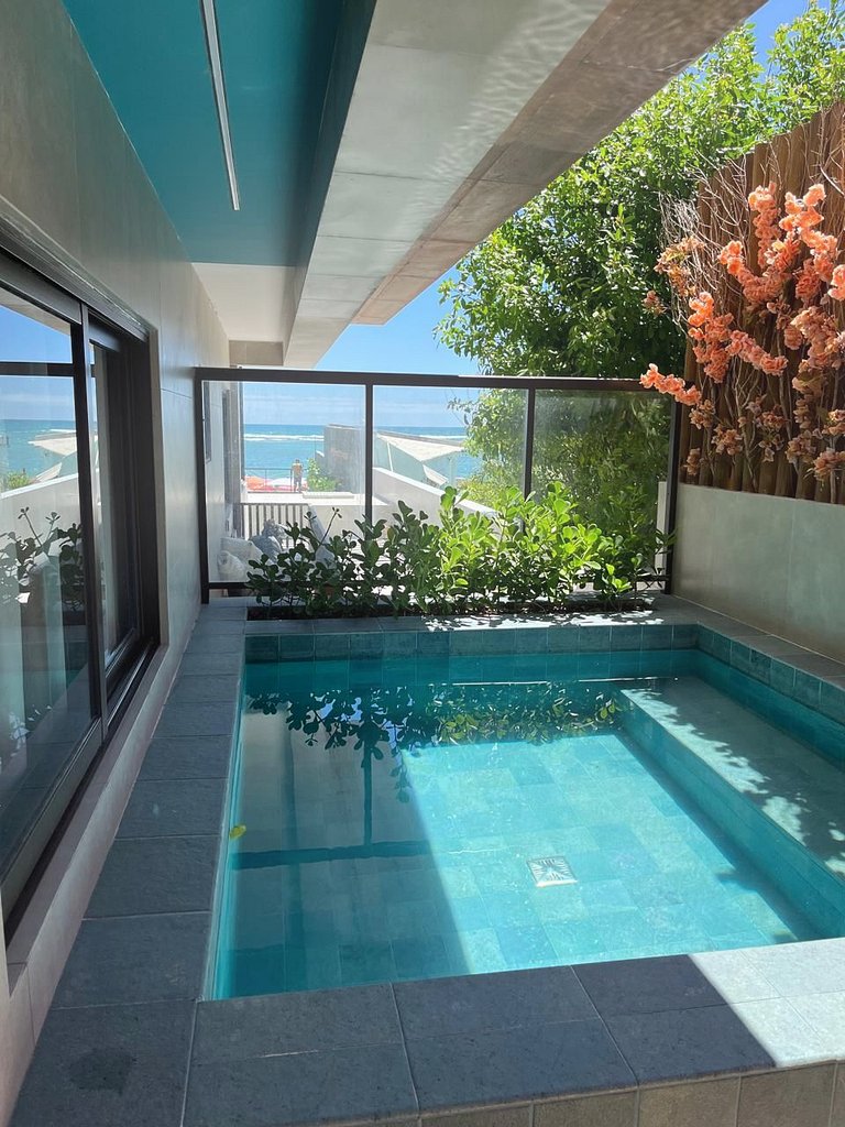 Flat na BeiraMar com Piscina Privativa