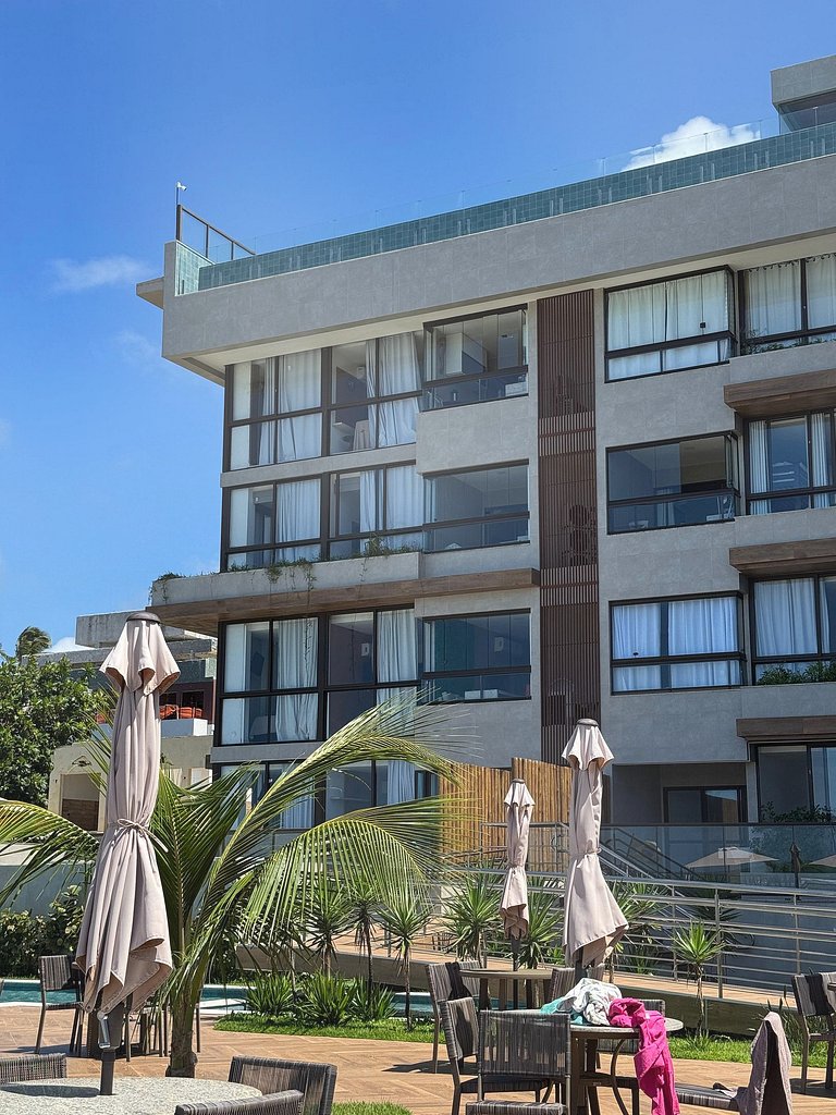 Flat na BeiraMar com Piscina Privativa