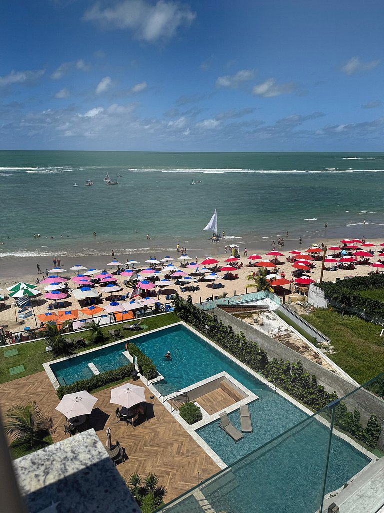 Flat na BeiraMar com Piscina Privativa