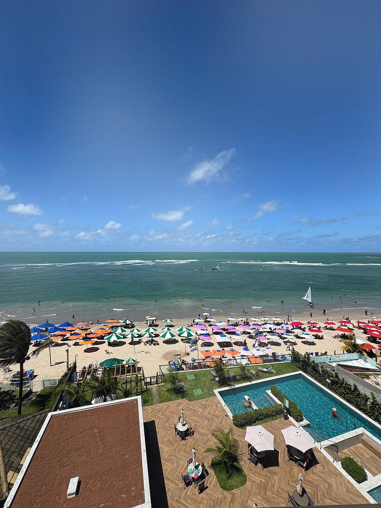 Flat na BeiraMar com Piscina Privativa