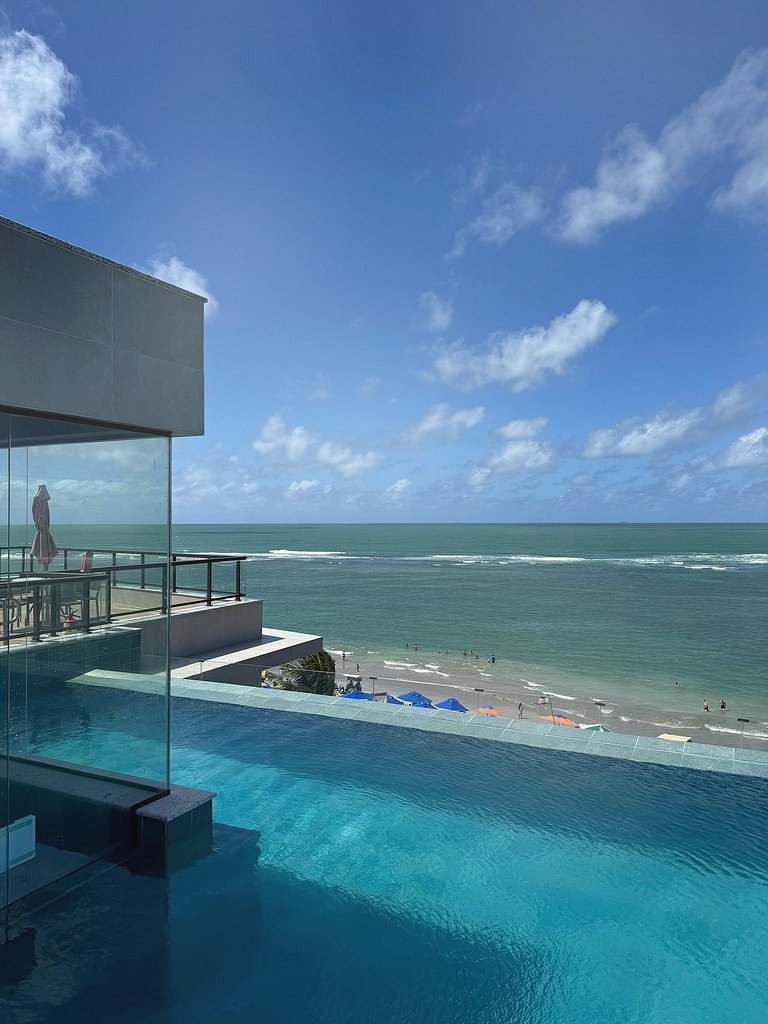 Flat na BeiraMar com Piscina Privativa