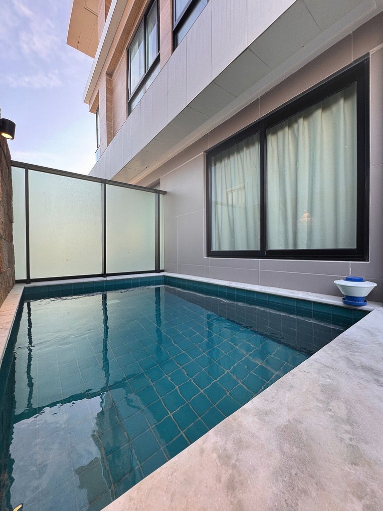 Beira-Mar com Piscina Privativa | TKTU | Apt. 005