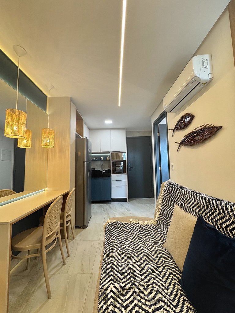 Apartamento com sacada vista mar